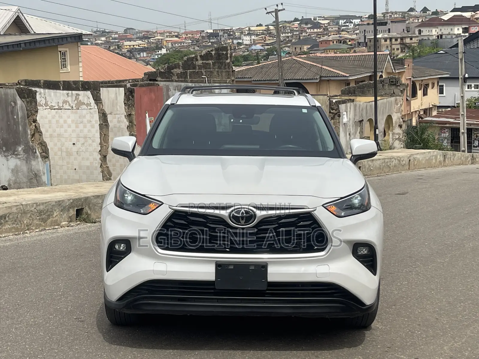 Toyota Highlander XLE 2021 White