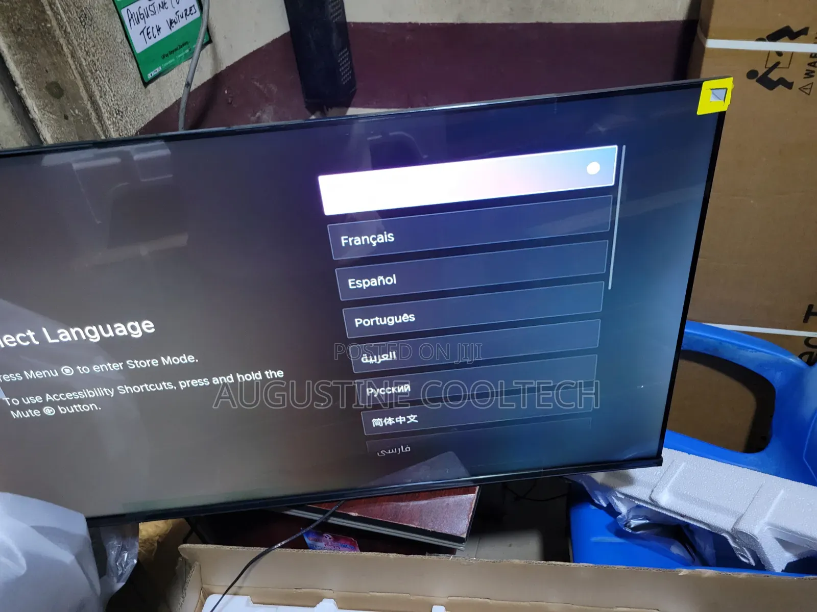 Hisense Smart Television 43" With Bluetooth and Other Electronics