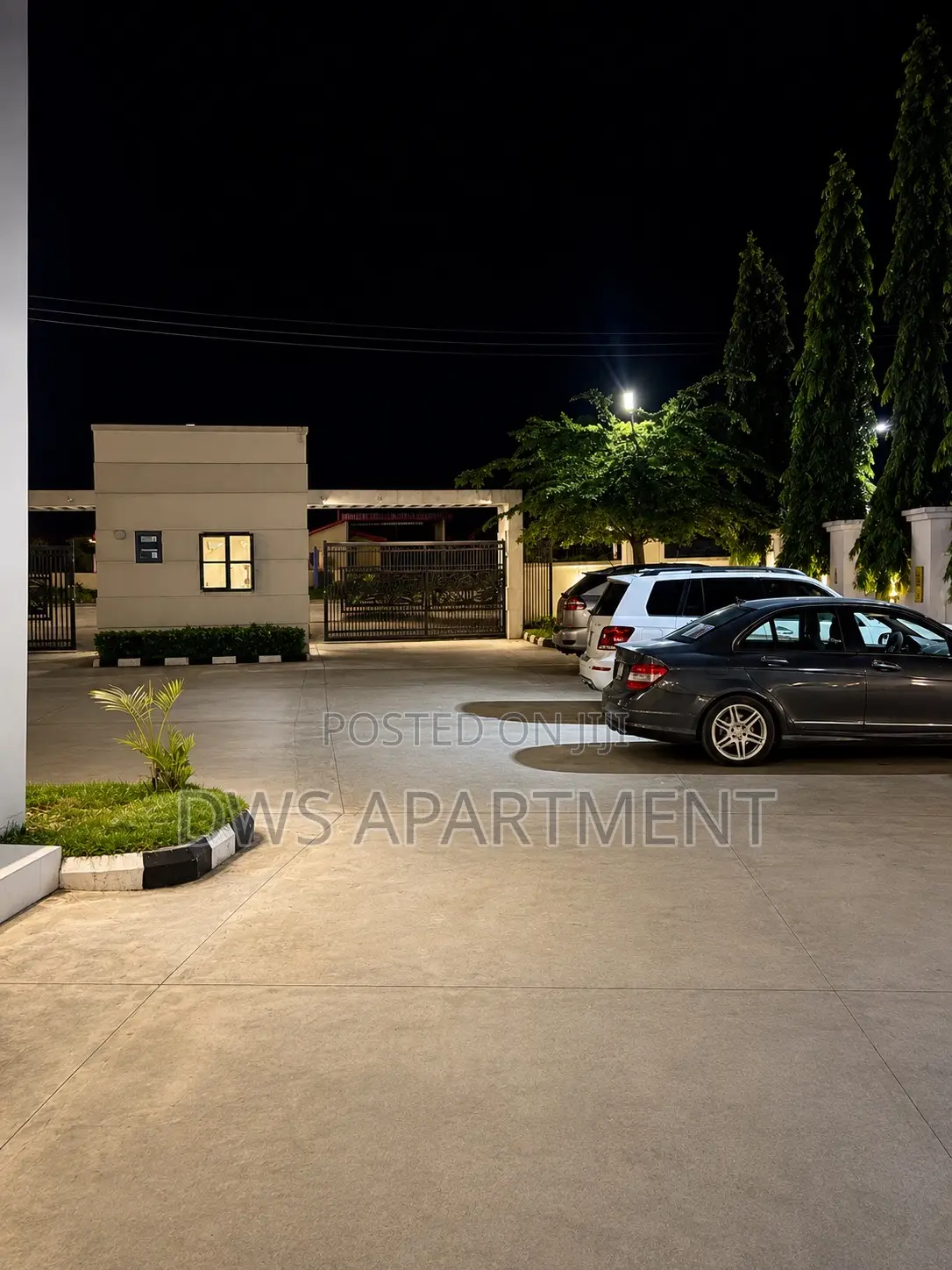 Single Room Premium Hotel Lodge in Abraka for Reservations