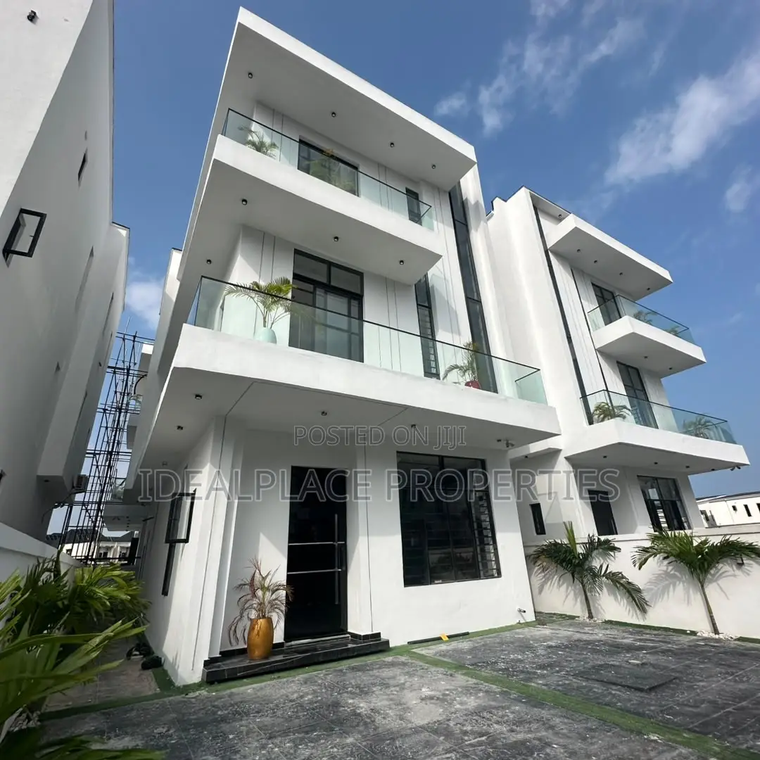 5bdrm Duplex in Lekki for sale