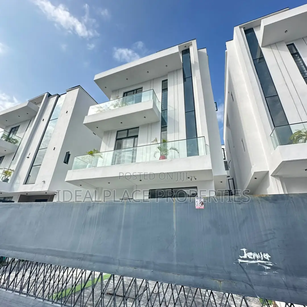 5bdrm Duplex in Lekki for sale