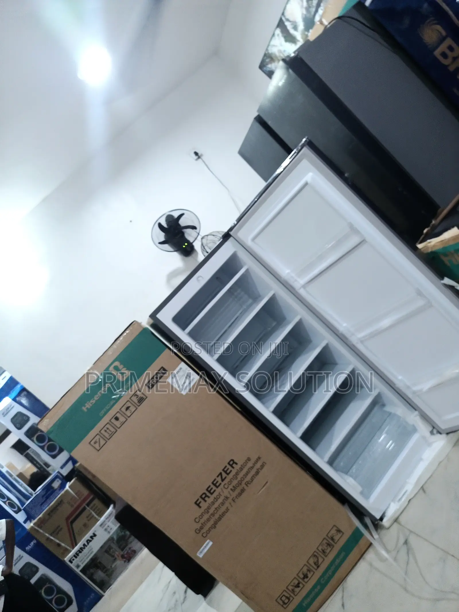 190 Liters of Organized Cold Storage – Hisense RS189DR Upright