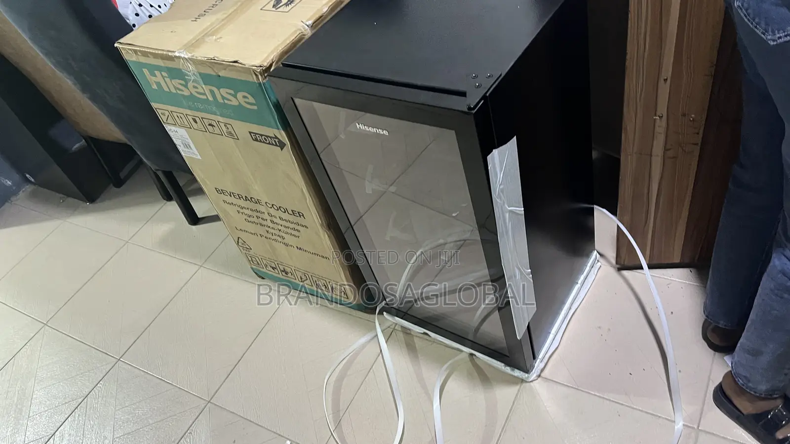 Hisense 91 Litres Hotel Beverage Chiller JC-94