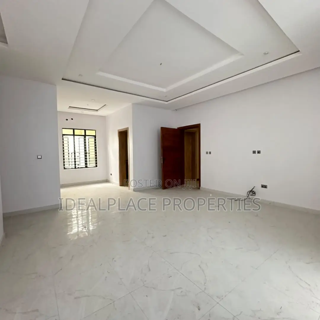 3bdrm Apartment in Ajah for sale