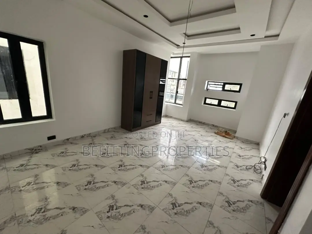 4bdrm Duplex in Ikoyi for sale