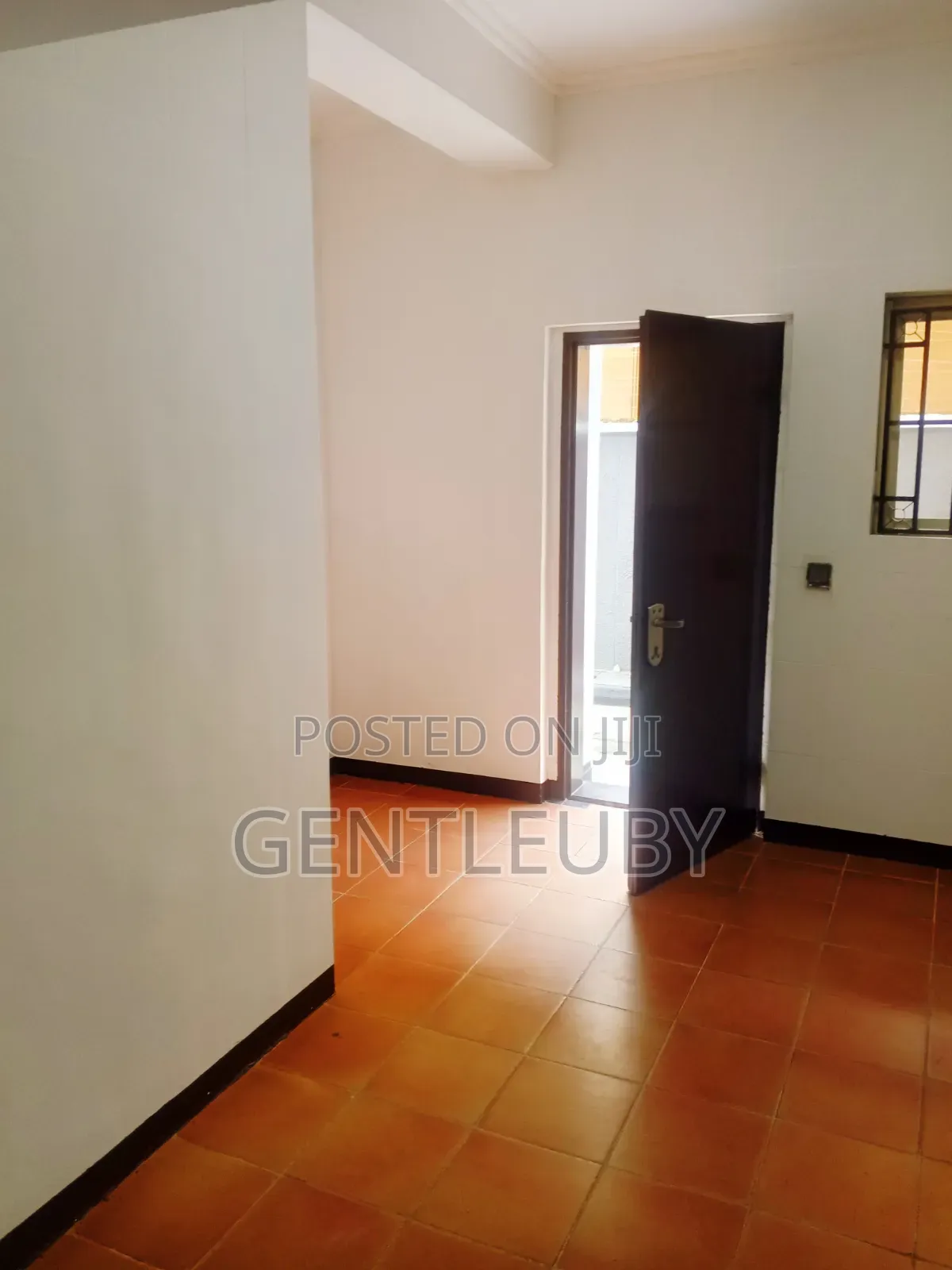 Mini Flat in Admiralty Rd, Lekki Phase 1 for rent