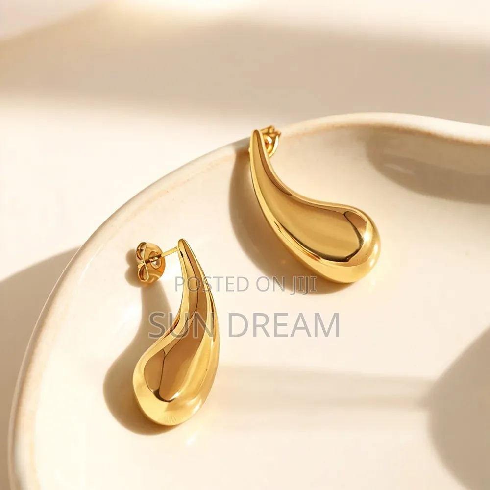 Fashionable Golden Birthday Gift Ladies Earrings