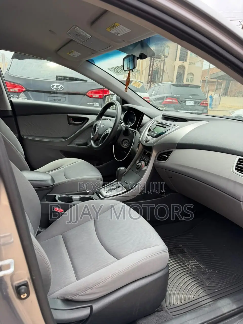 Hyundai Elantra GLS Sedan FWD (1.8L 4cyl 6A) 2013 Gray
