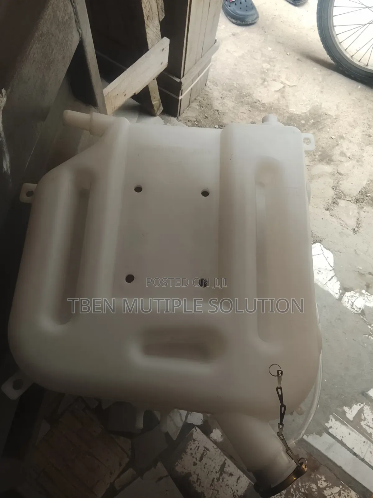 Howo or Sino Truck Water Tank