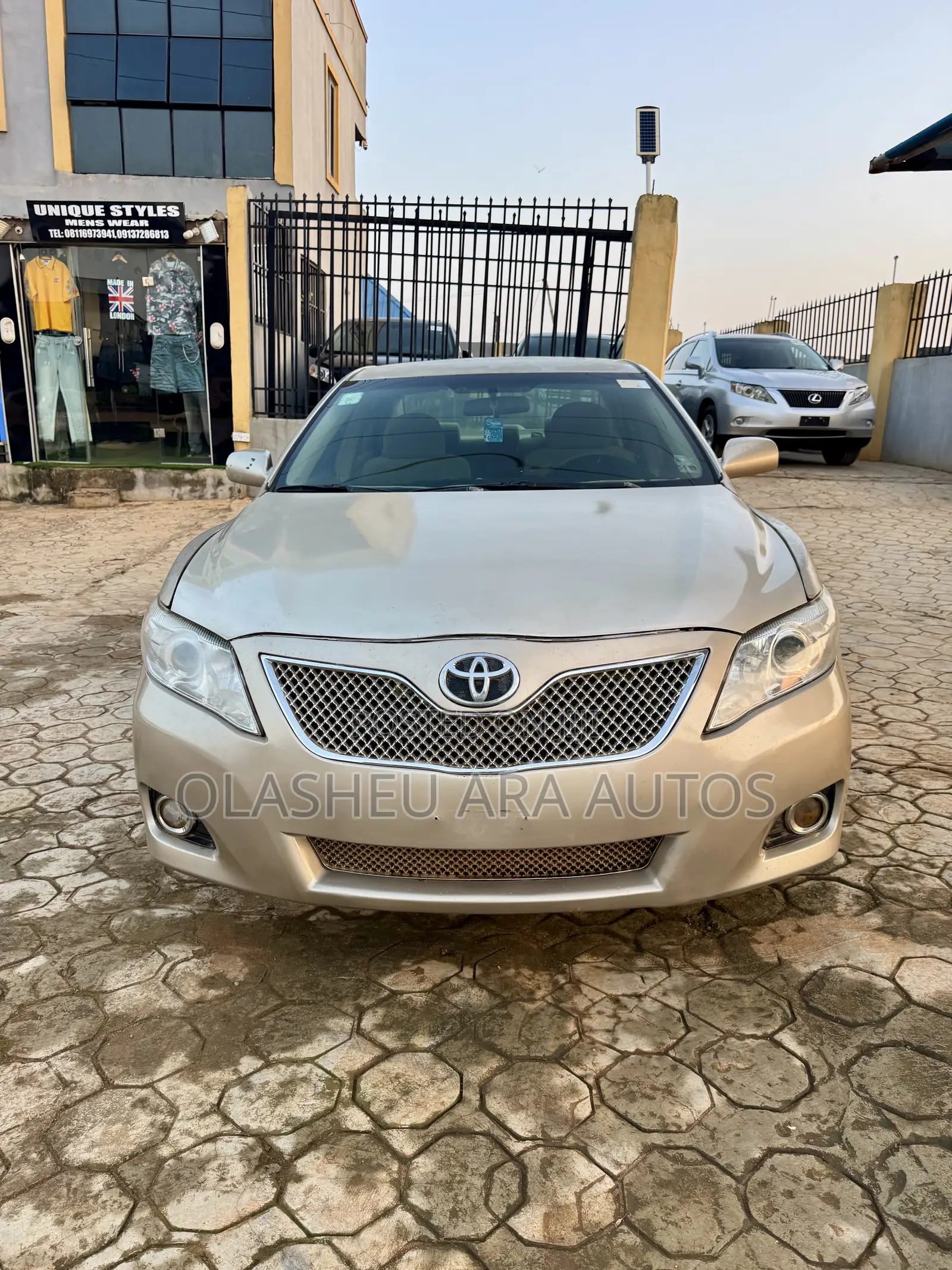 Toyota Camry LE 4dr Sedan (2.4L 4cyl 5A) 2008 Gold
