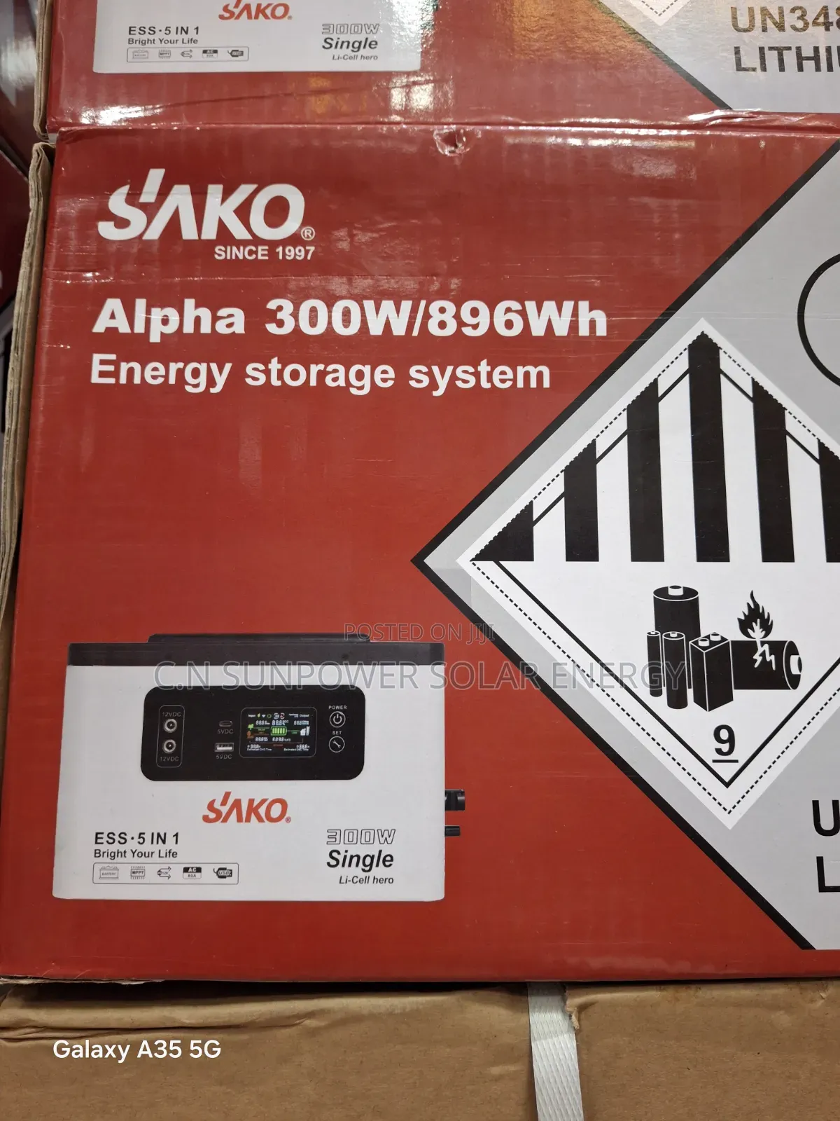 300w/896wh Sako Solar Power Generator