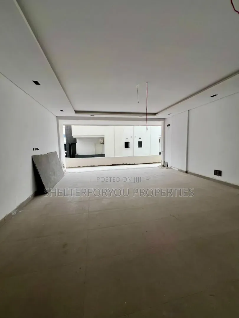 3bdrm Apartment in Victoria Island Extension for sale