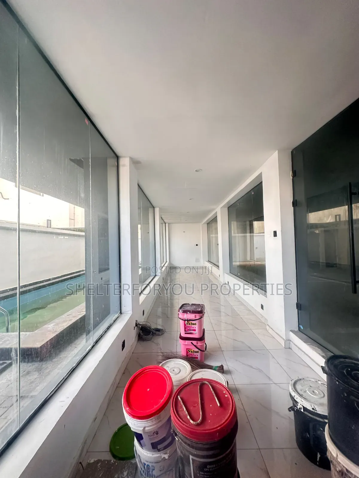 2bdrm Apartment in Lekki Phase 1 for sale
