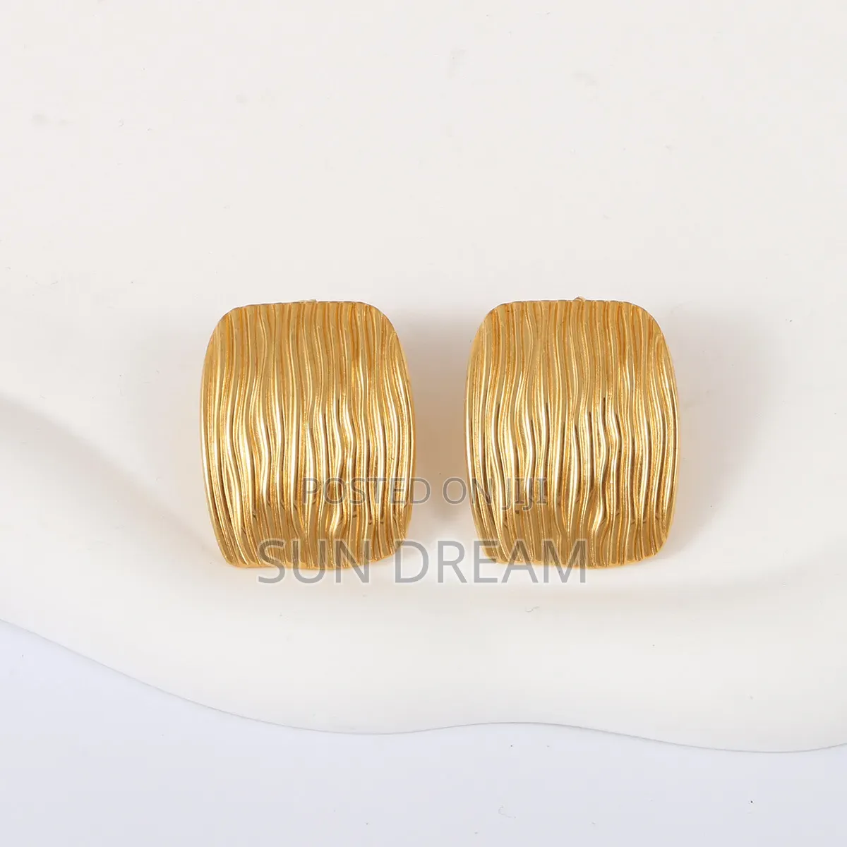 Beautiful Stud Women's Gold Earrings Gift Accessories