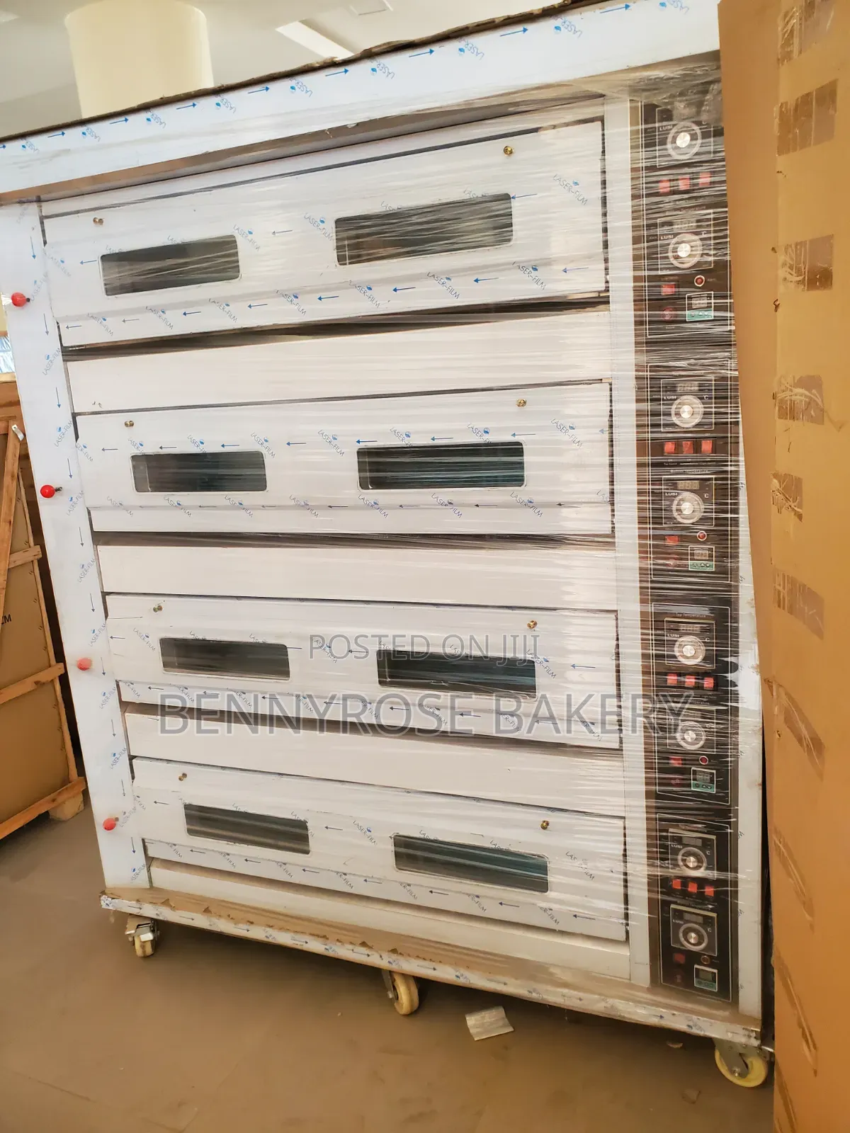 4 Decks 16 Trays Gas Oven