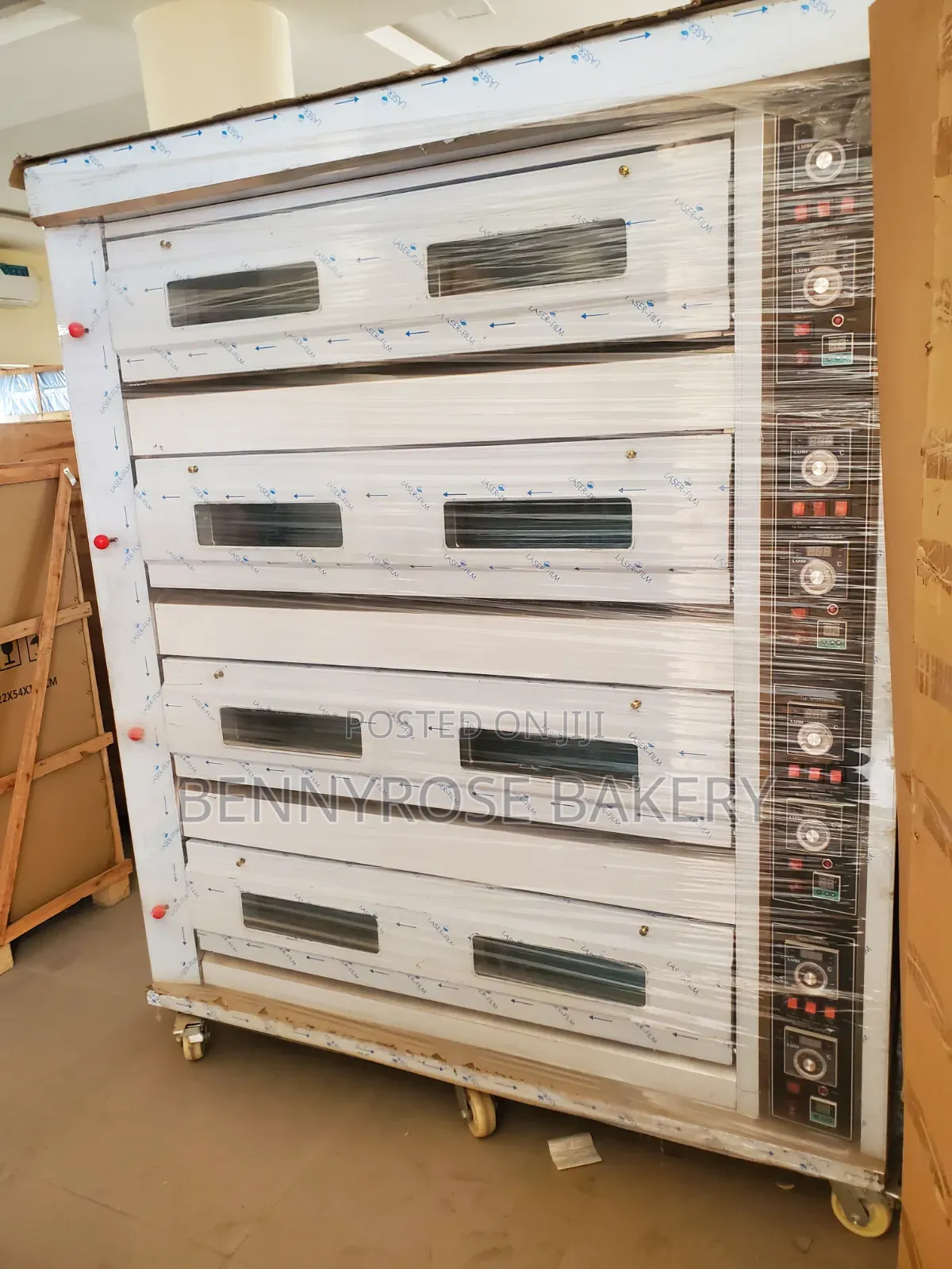 4 Decks 16 Trays Gas Oven