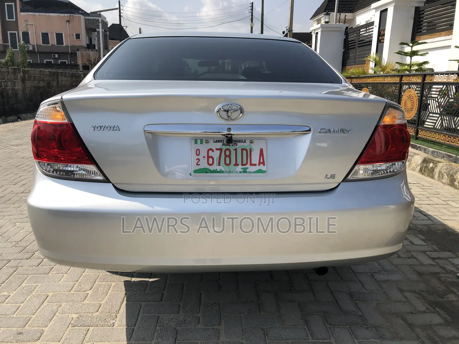 Toyota Camry LE 4dr Sedan (2.4L 4cyl 5A) 2005 Silver