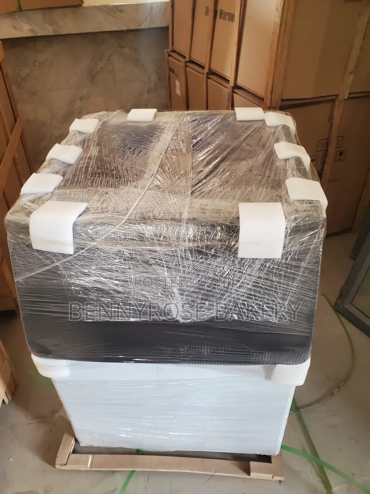Ice Cube Machine