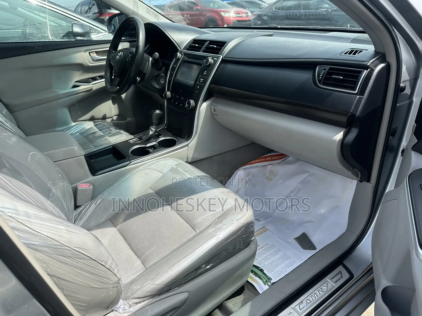Toyota Camry LE 4dr Sedan (2.5L 4cyl 6A) 2015 Silver