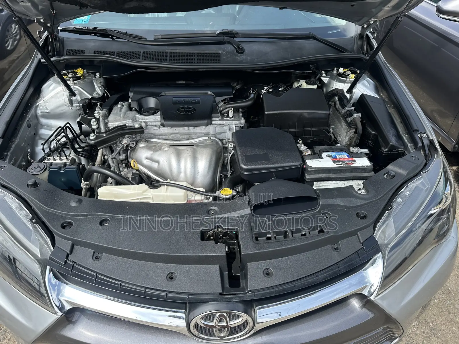 Toyota Camry LE 4dr Sedan (2.5L 4cyl 6A) 2015 Silver