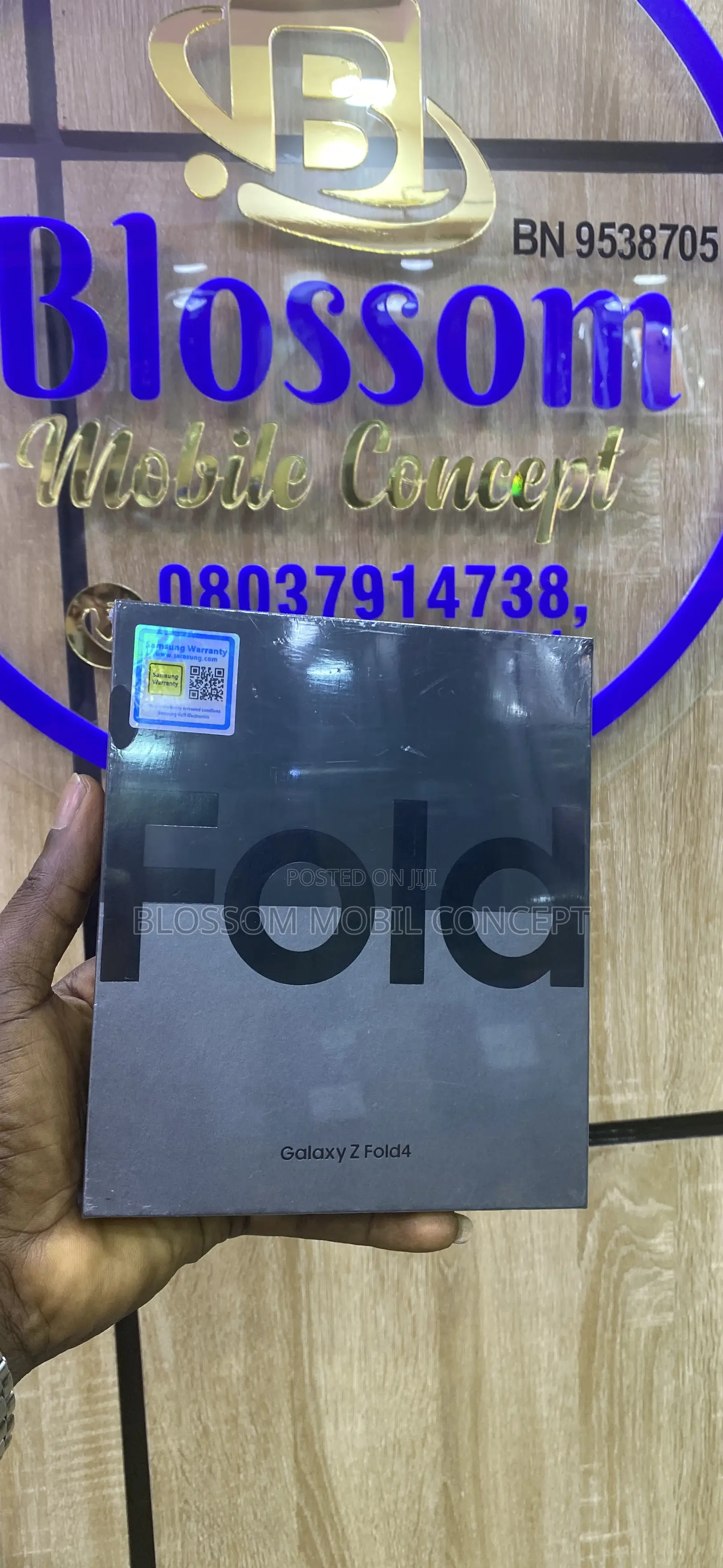 New Samsung Galaxy Z Fold4 256 GB Black