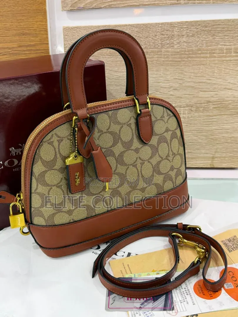 Quality Coach Speedy Bag Comes in a Well Packed Box Size:medium