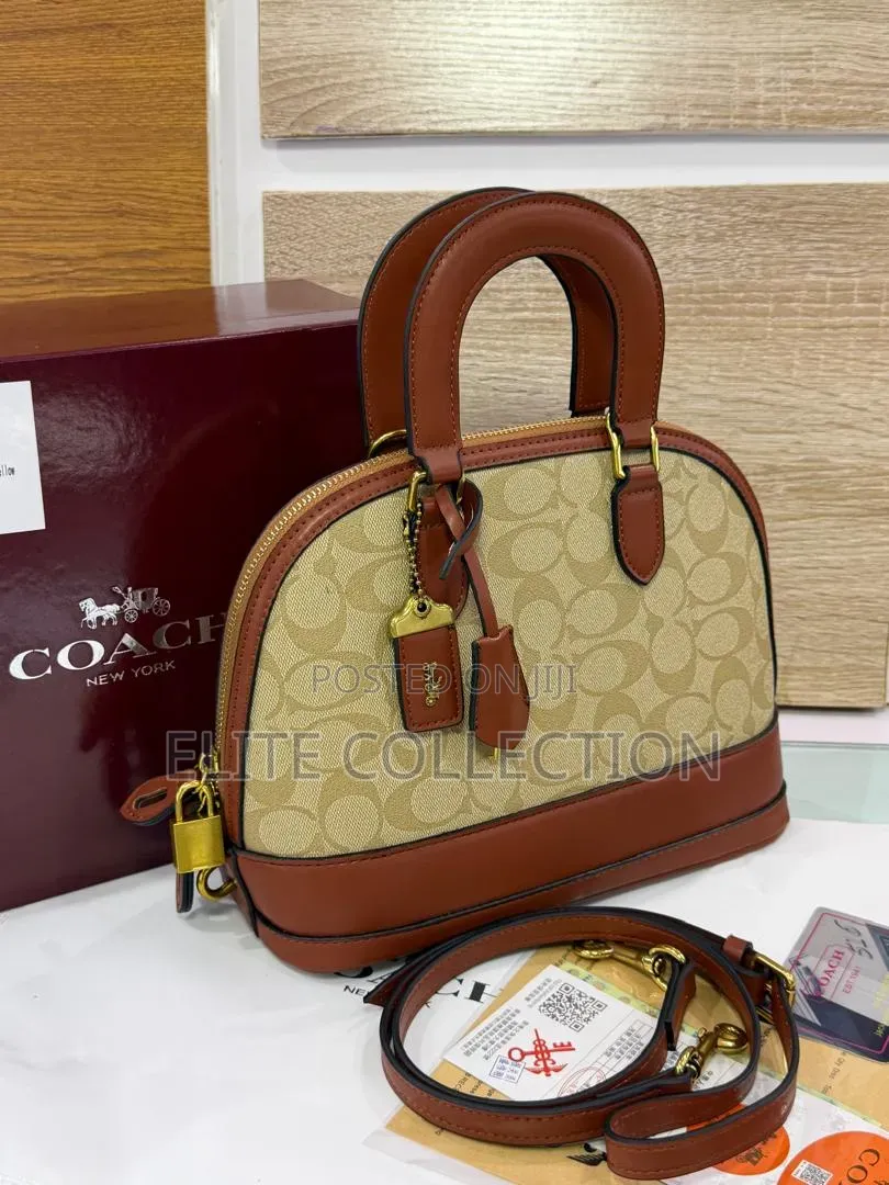Quality Coach Speedy Bag Comes in a Well Packed Box Size:medium