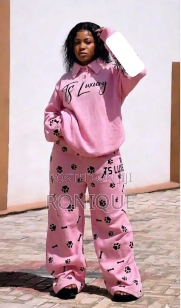 Trendy Women's 2-Piece Collared Sweatshirt Wide-Leg Tracksuit Set