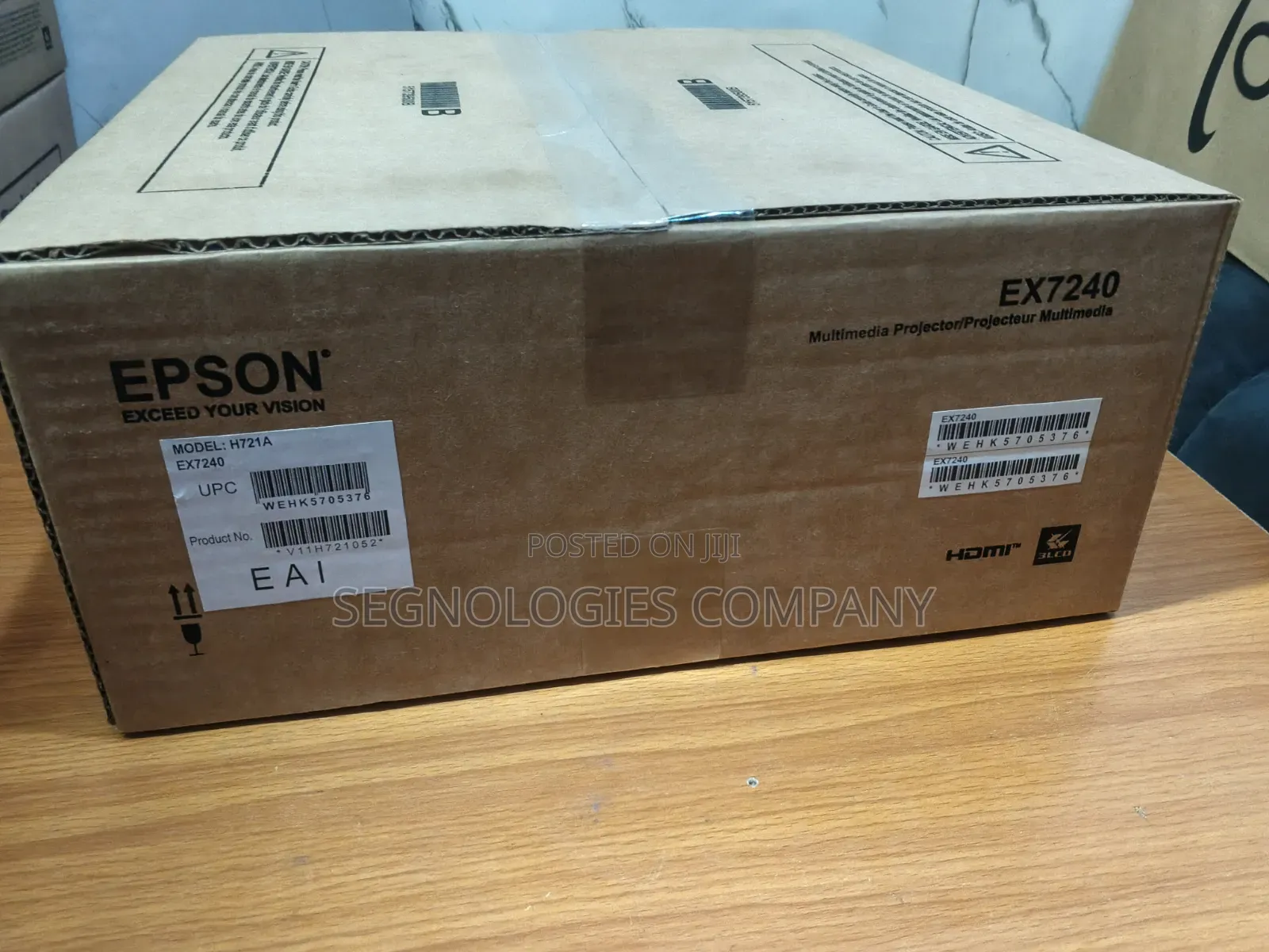 Epson EX7240 3200 Lumens Wireless WXGA 3LCD Projector