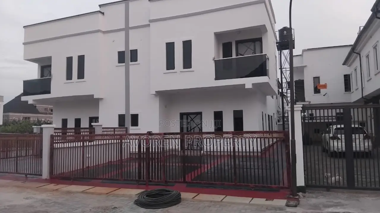 Furnished 4bdrm Apartment in Bother Court Estate, Ibeju for sale