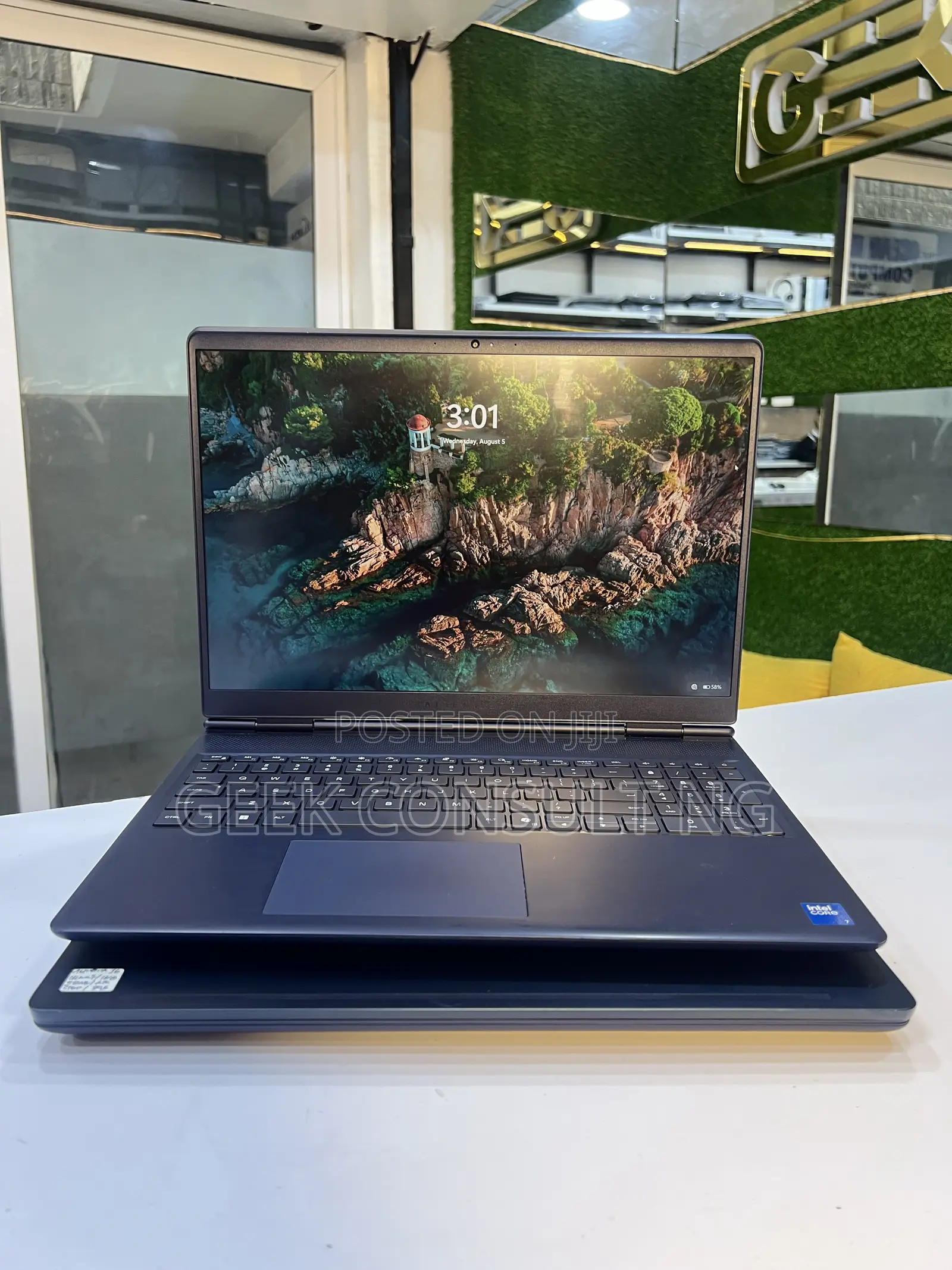 Laptop Alienware 16 Aurora 32GB Intel Core 7 SSD 1T