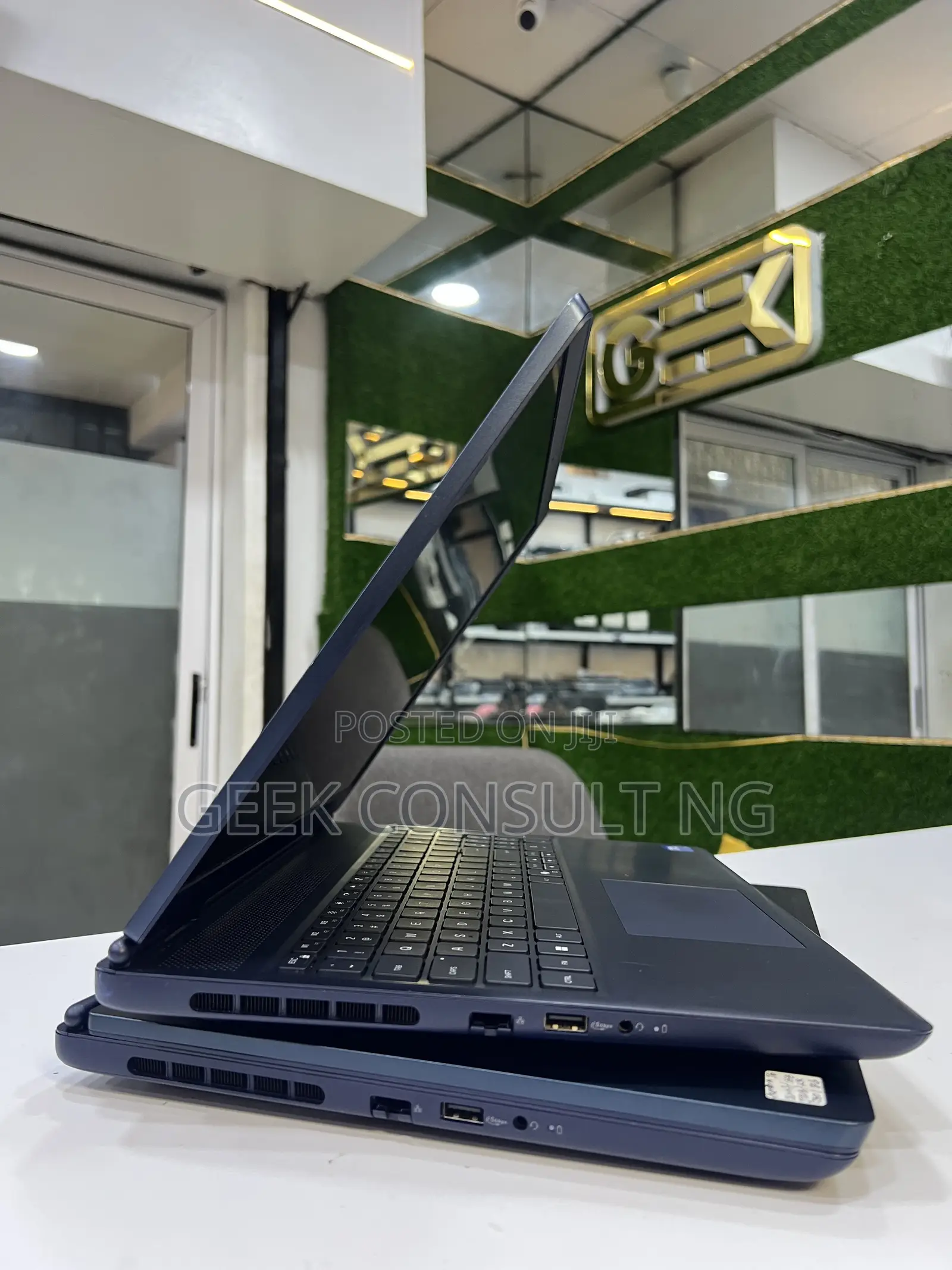 Laptop Alienware 16 Aurora 32GB Intel Core 7 SSD 1T