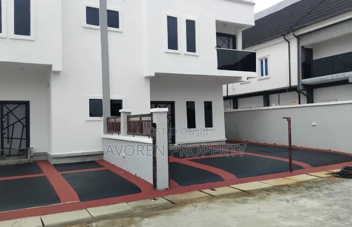 Furnished 4bdrm Apartment in Bother Court Estate, Ibeju for sale
