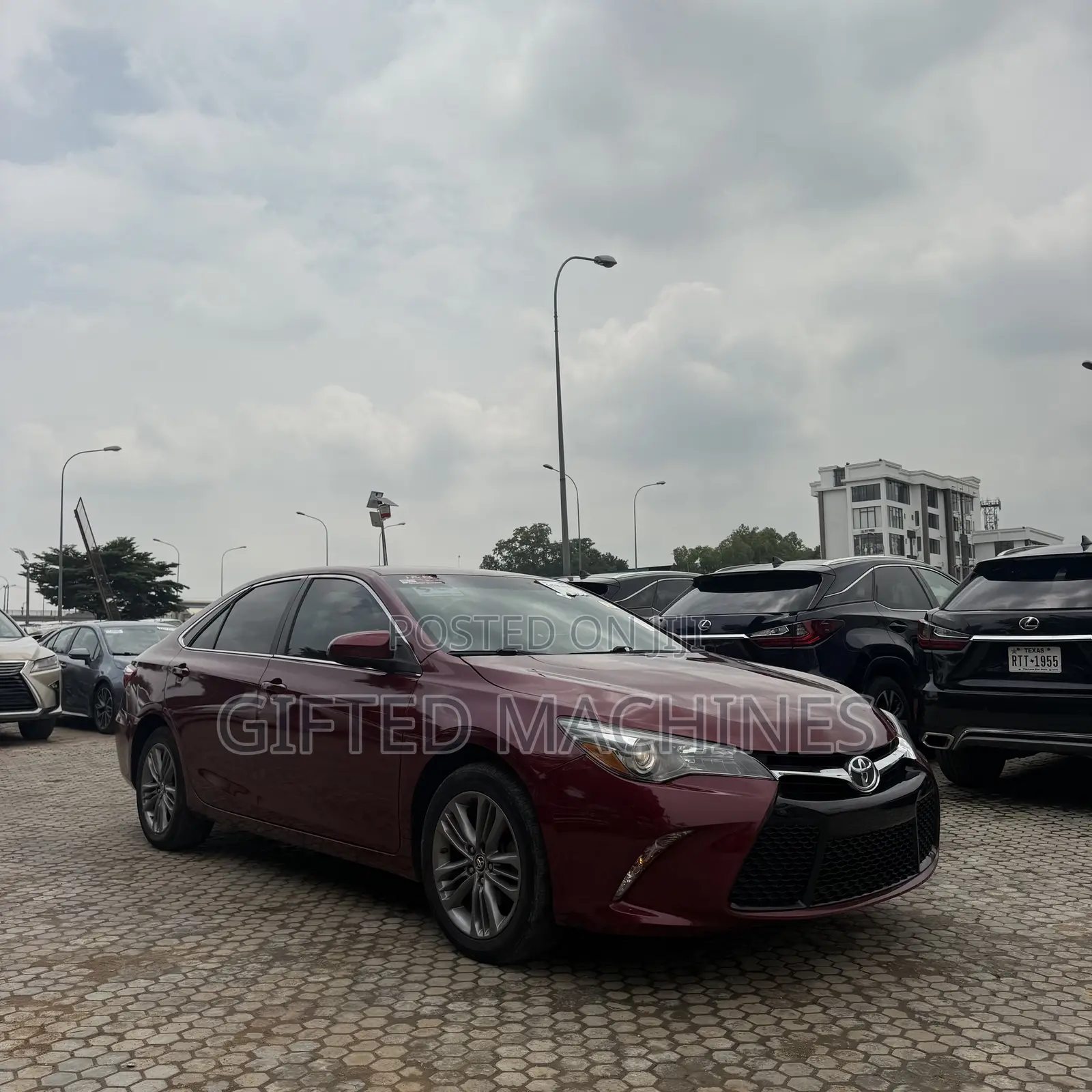 Toyota Camry 2016 Red