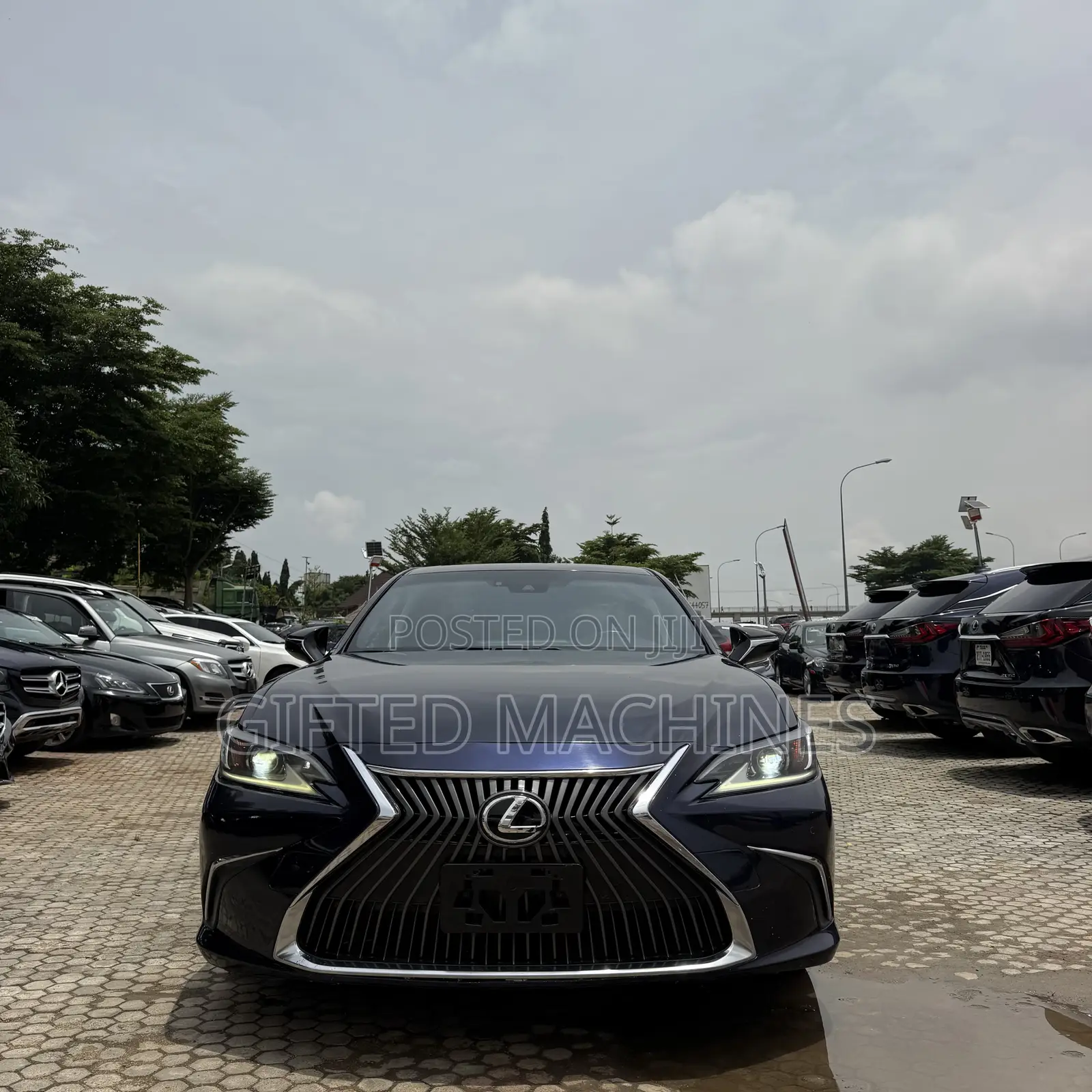 Lexus ES 2020 Blue