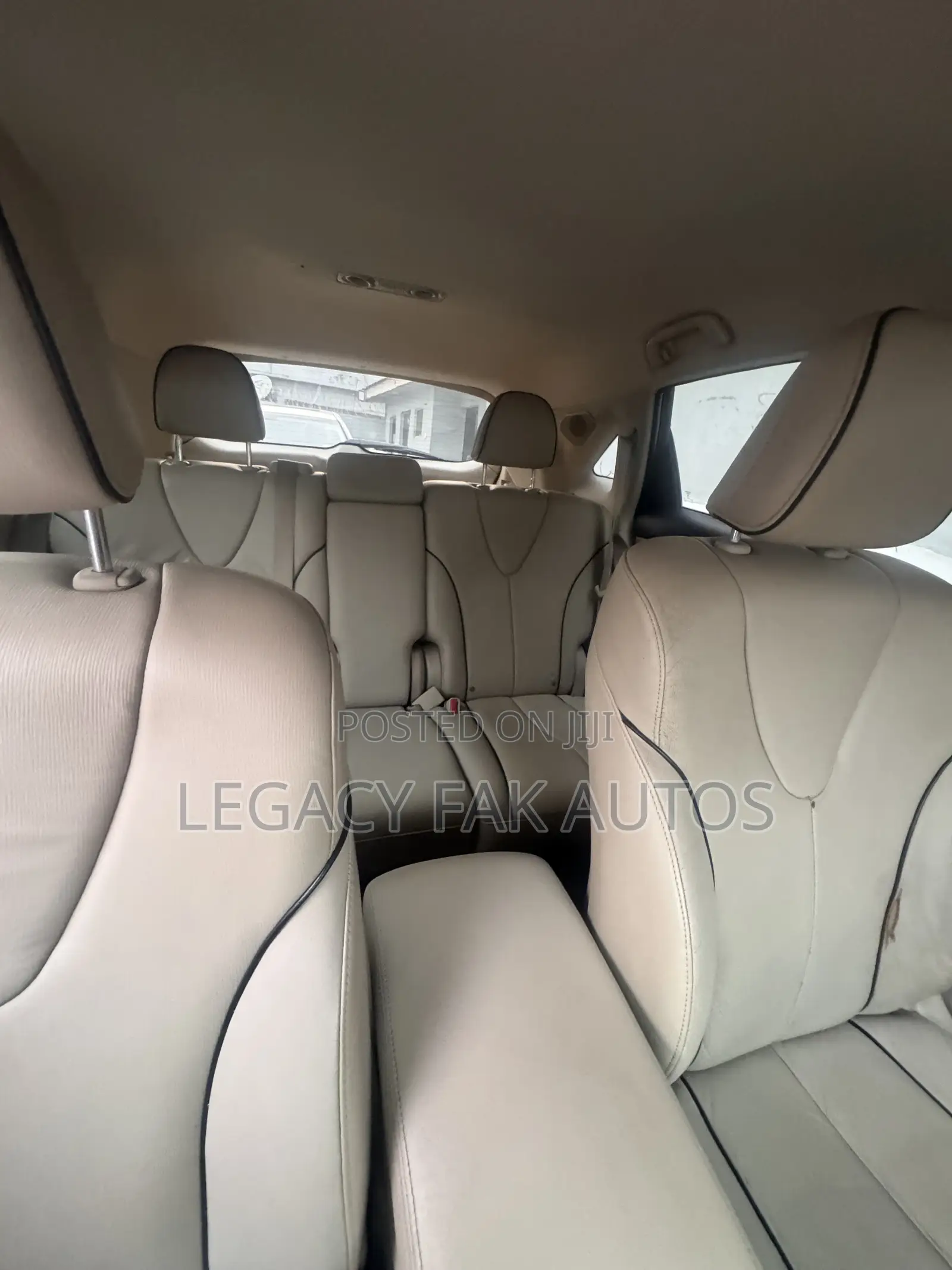 Toyota Venza LE 2009 White