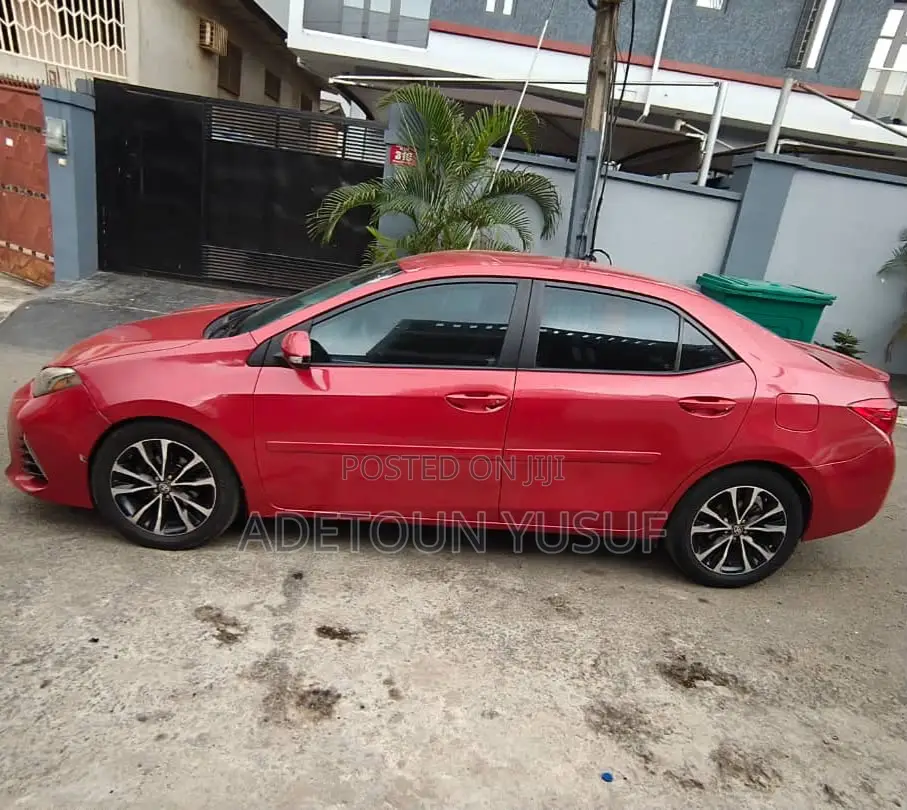 Toyota Corolla 2019 Red