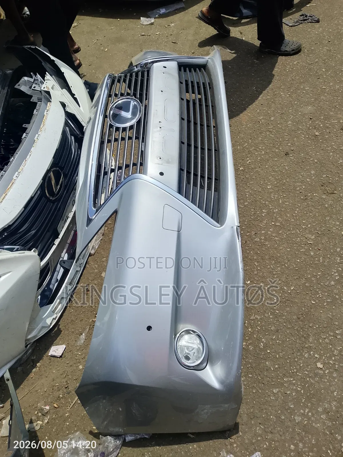 Complete Front Bumper Es 350 2014