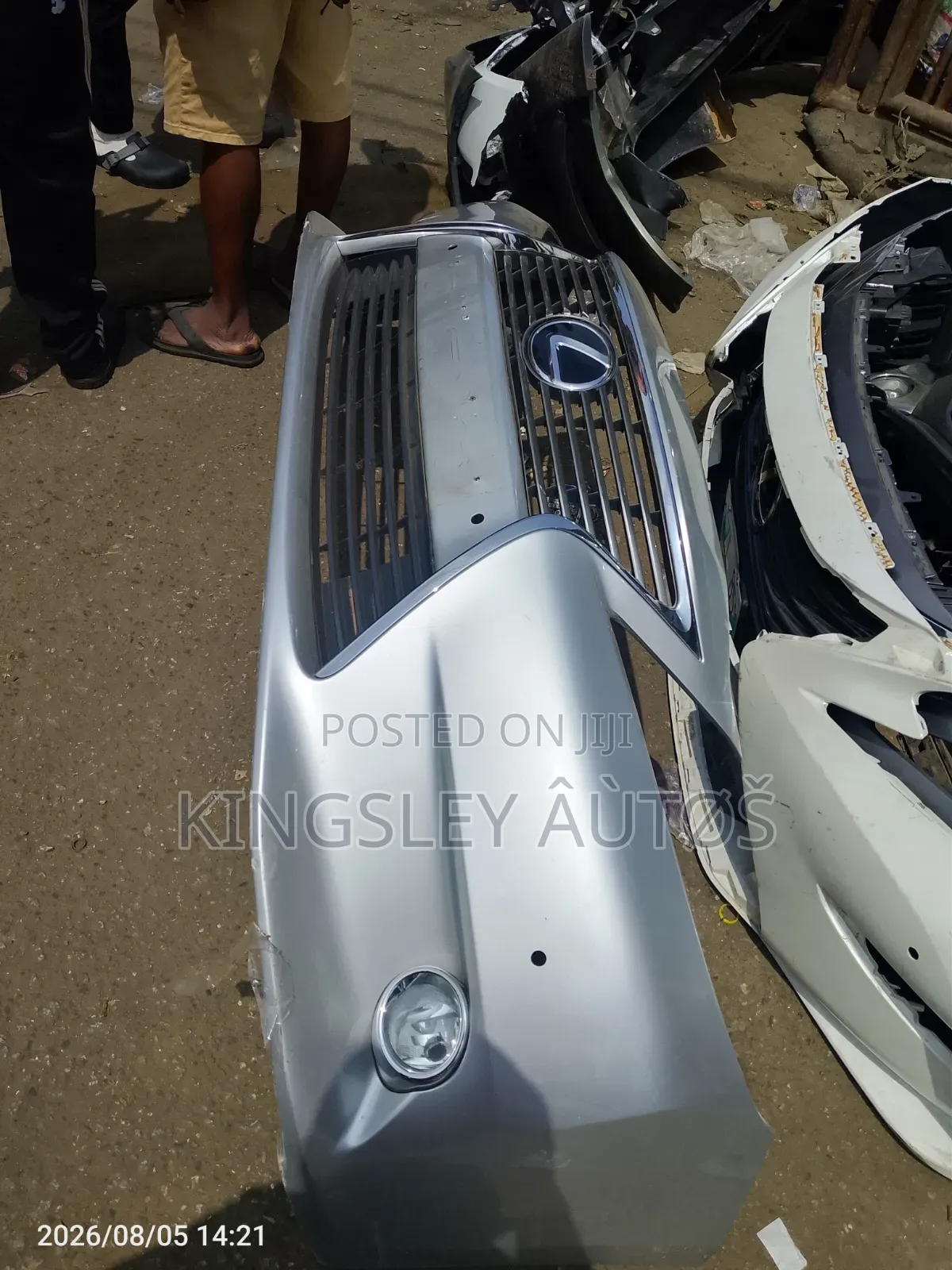 Complete Front Bumper Es 350 2014