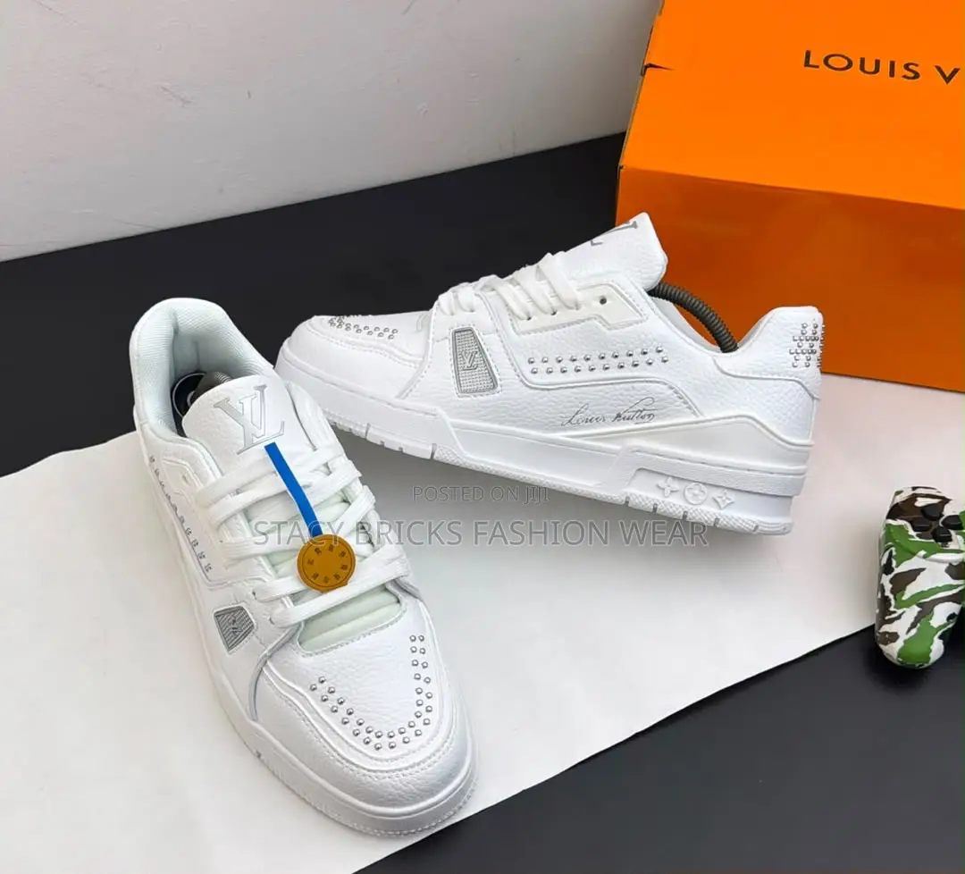 Louis Vuitton Men Luxury Sneakers*