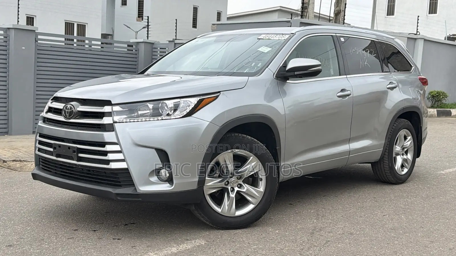 Toyota Highlander Limited 4dr SUV AWD (3.5L 6cyl 6A) 2015 Silver