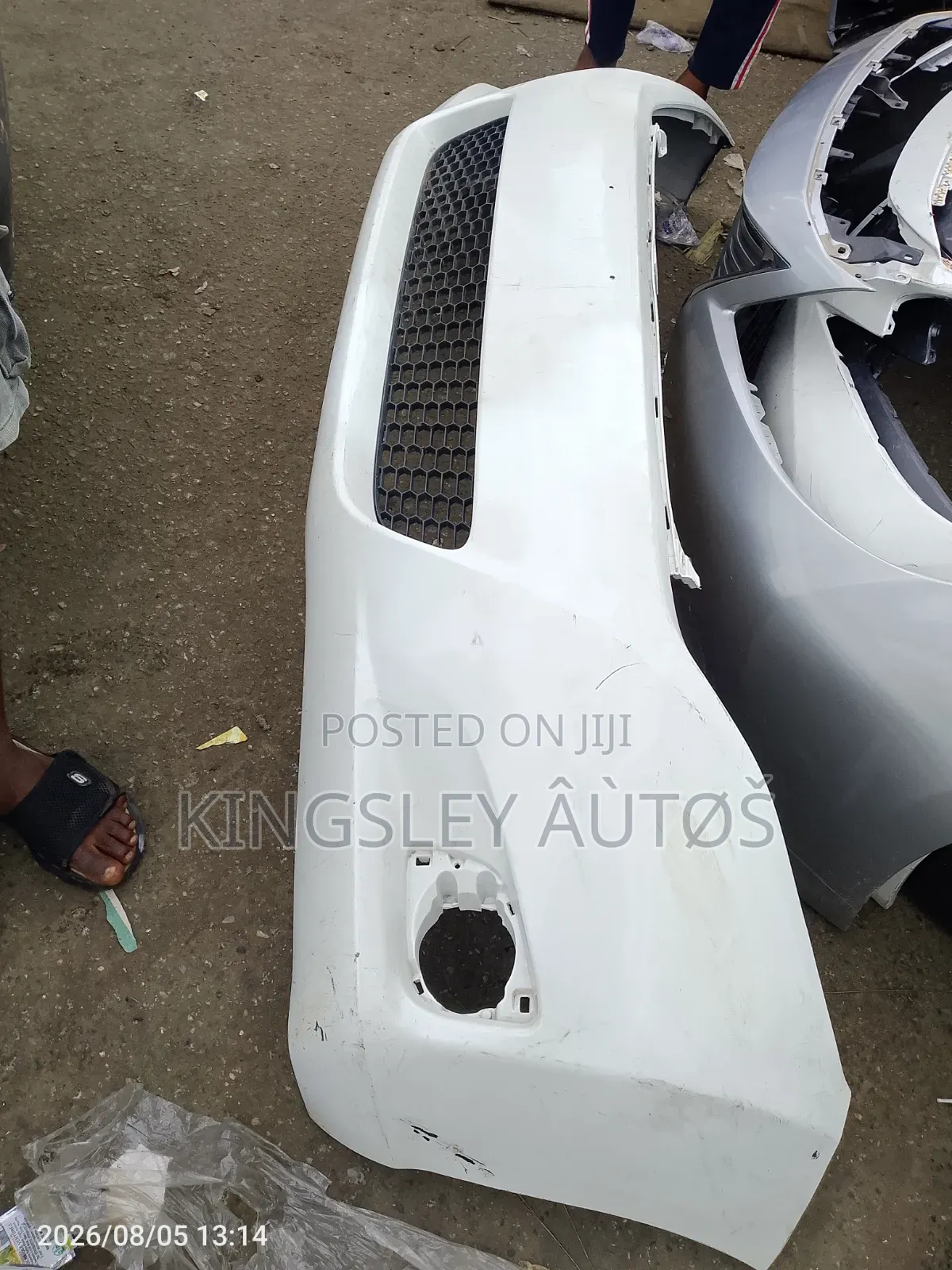 Front Bumper Venza 2010 Model