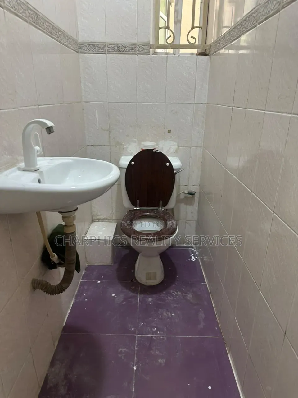 2bdrm Apartment in Lekki Phase 1 for rent