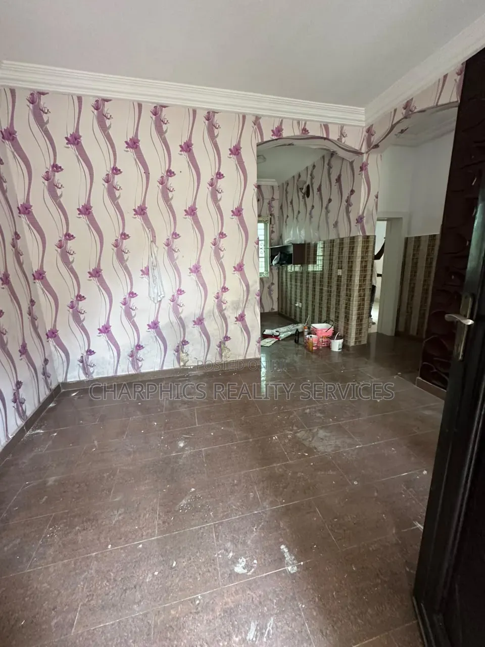 2bdrm Apartment in Lekki Phase 1 for rent