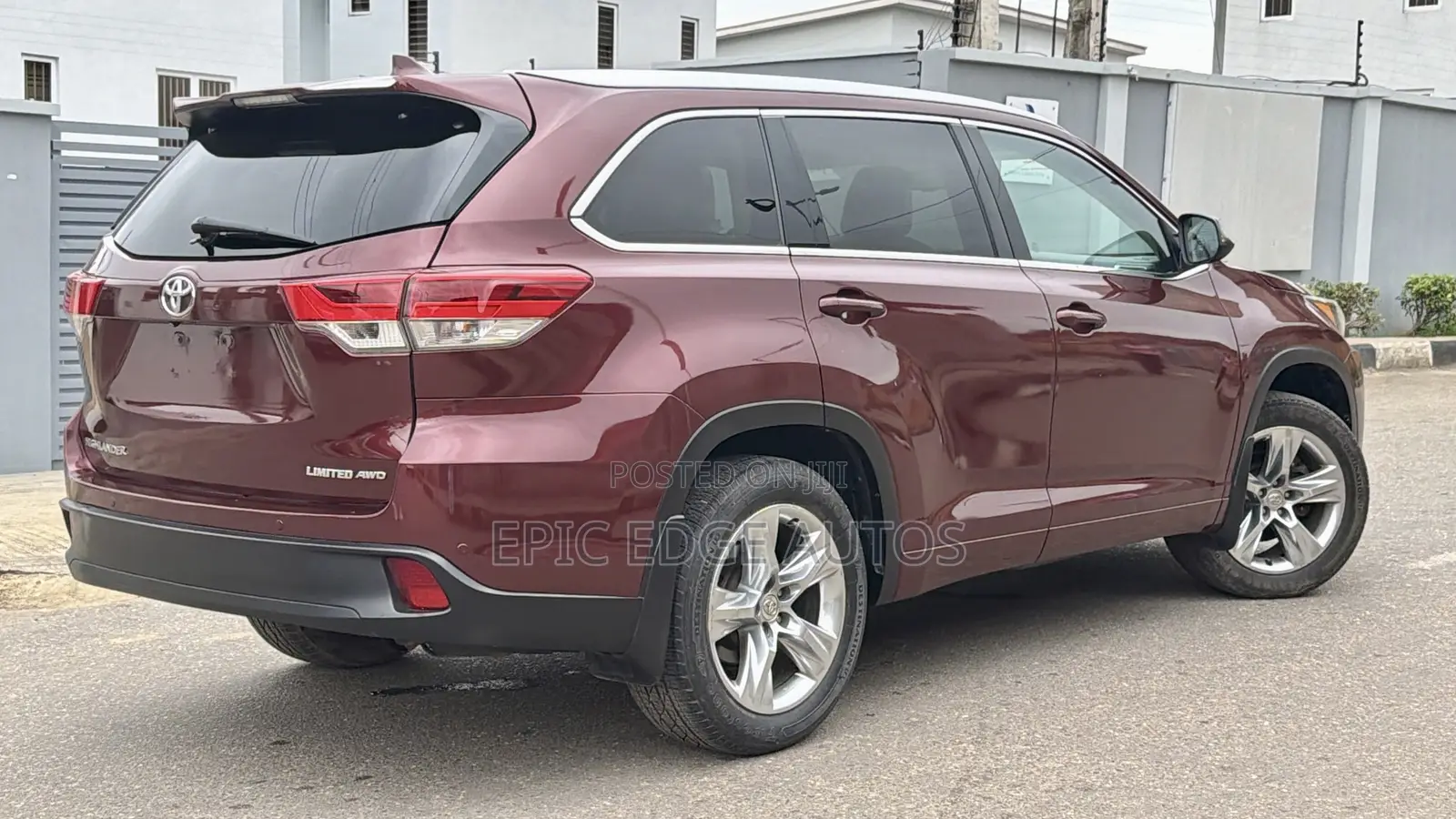 Toyota Highlander Limited 4dr SUV AWD (3.5L 6cyl 6A) 2015 Burgundy