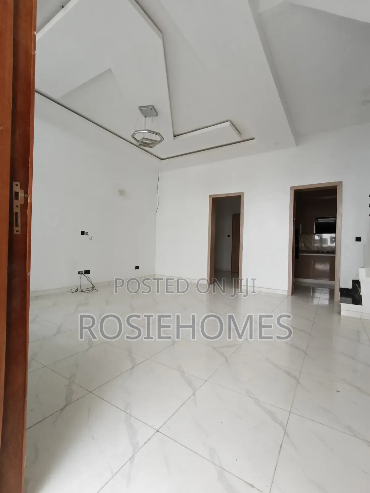 4bdrm Duplex in Ikota Gra for rent