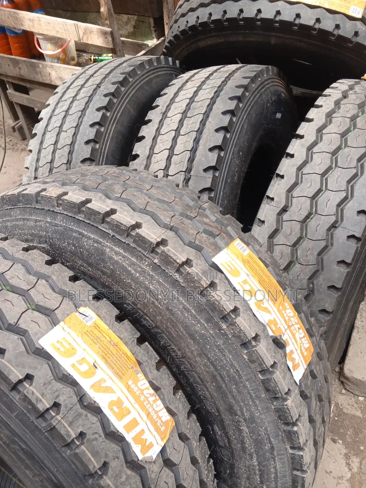 Mirage 315/80r22.5