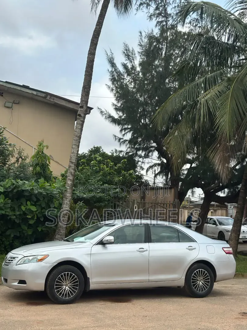 Toyota Camry 2.4 LE 2008 Silver
