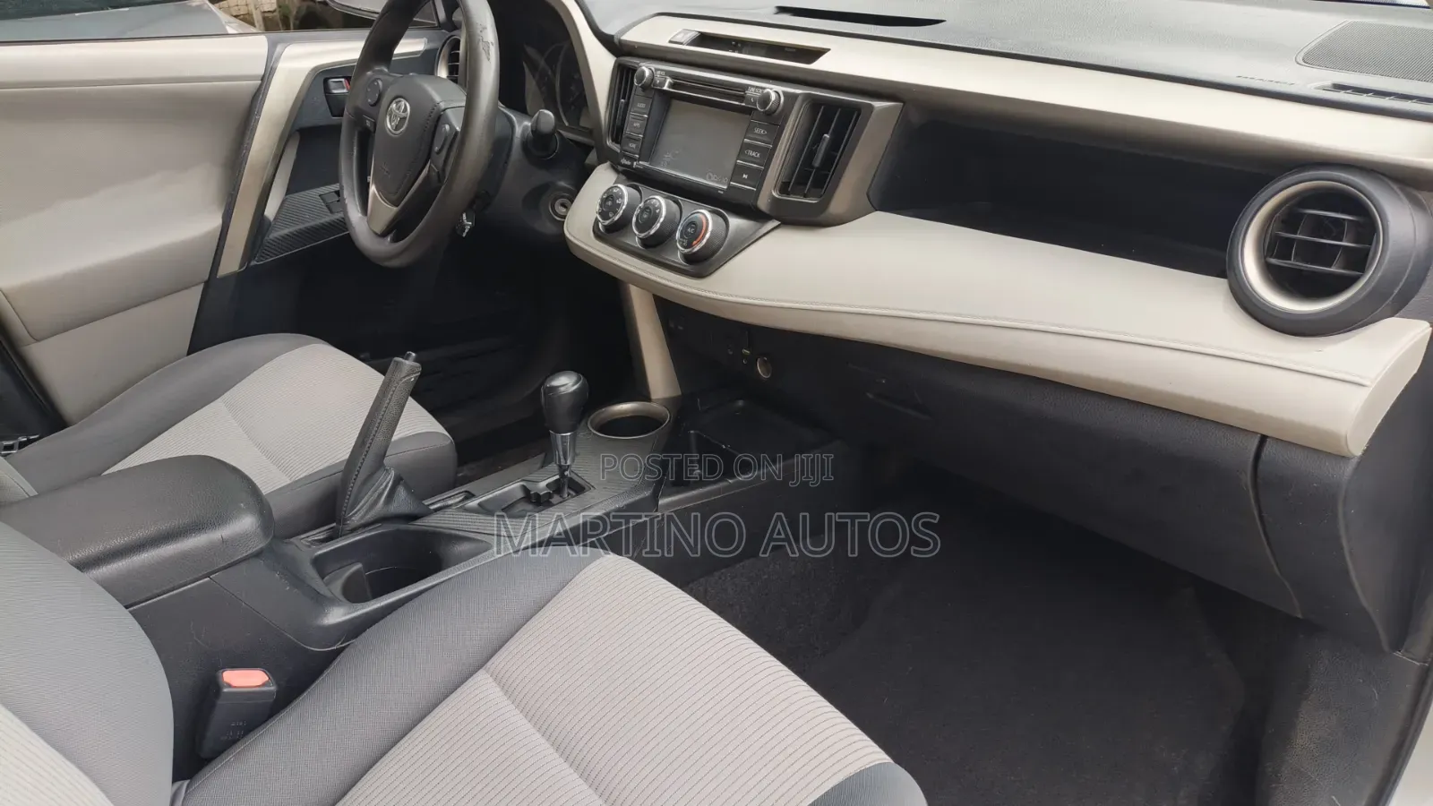 Toyota RAV4 2015 Silver