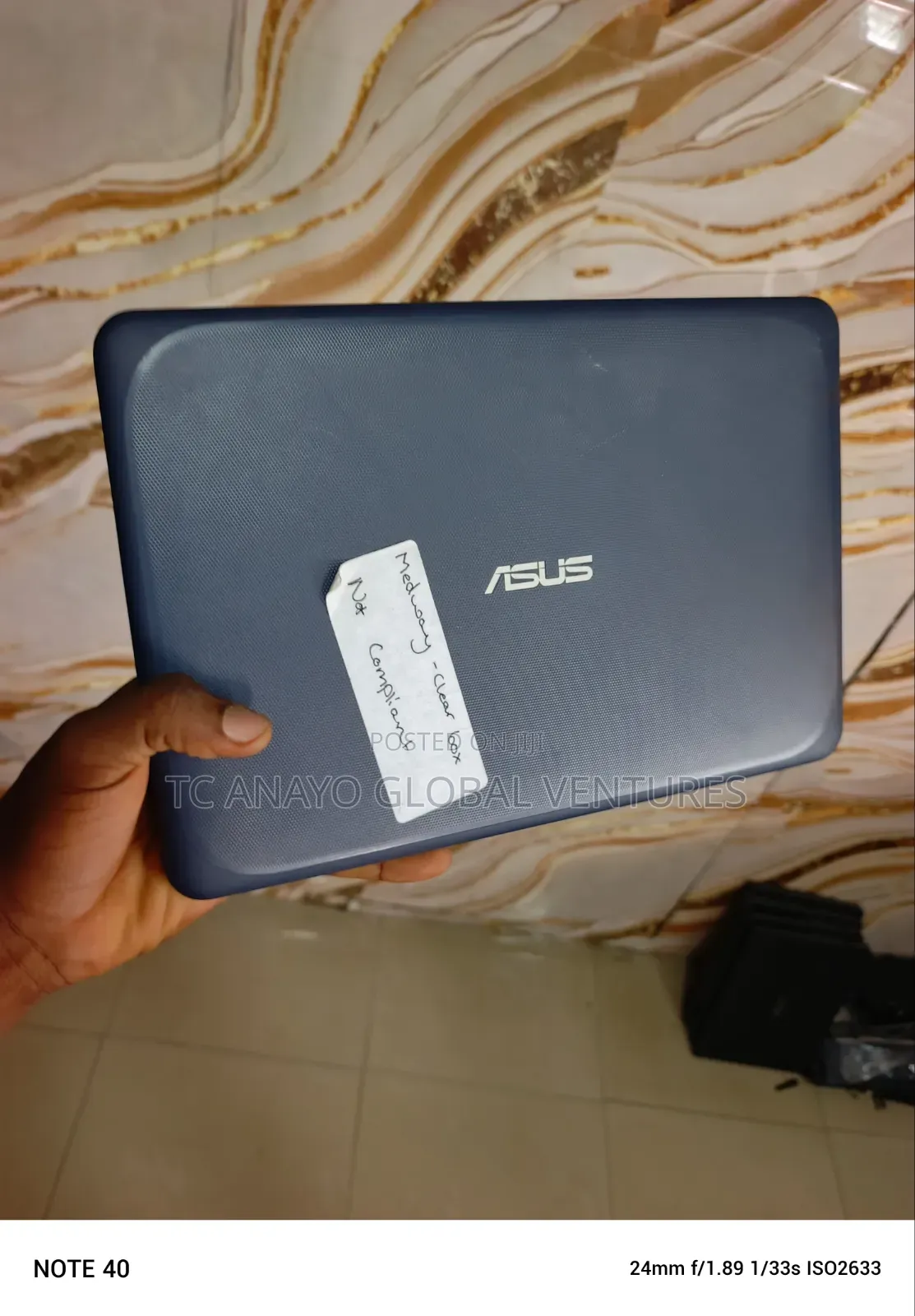 Laptop Asus VivoBook W202 4GB Intel Celeron SSD 60GB